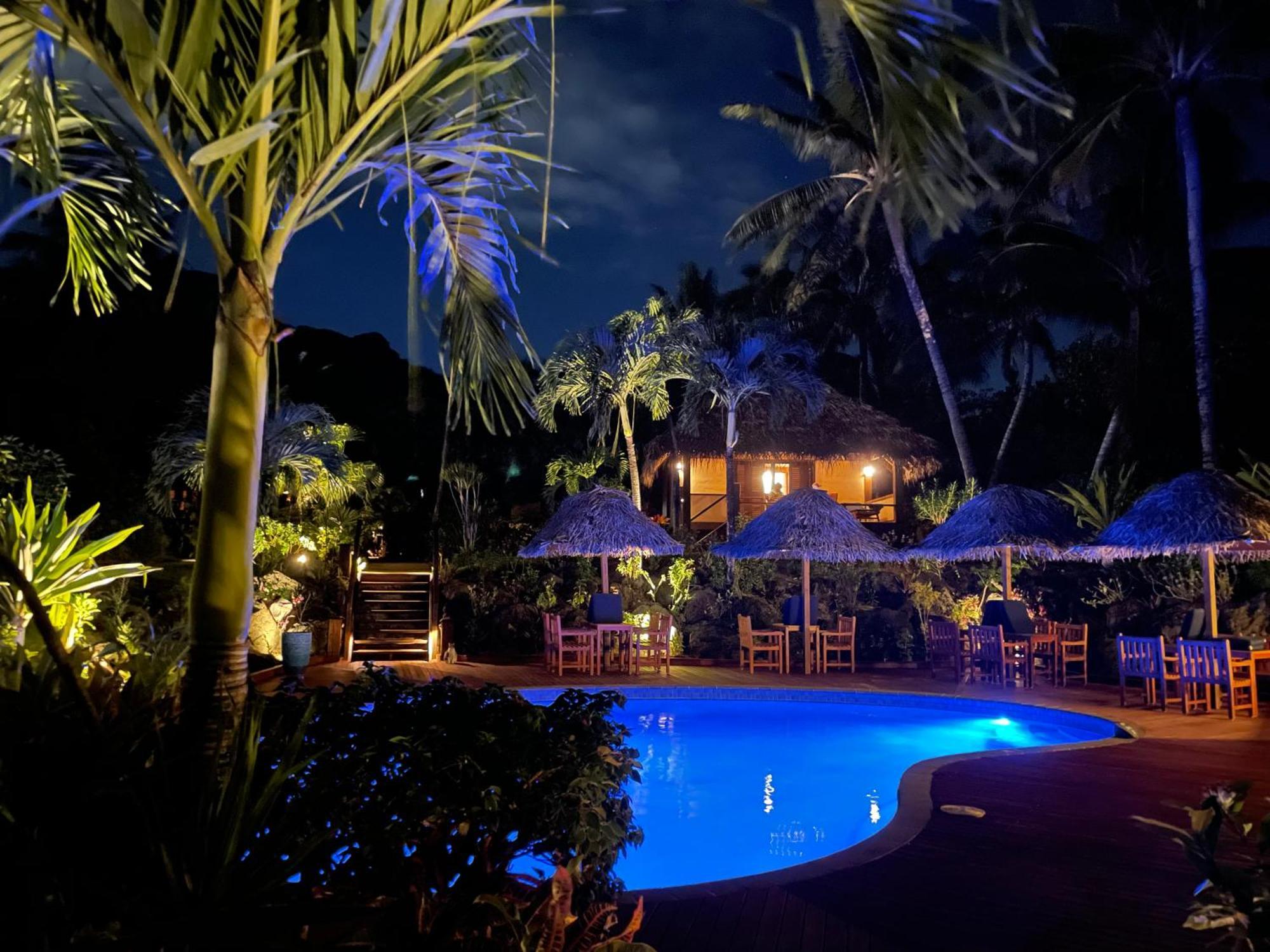 Etu Moana Boutique Beach Villas - Adults Only Arutanga Bagian luar foto