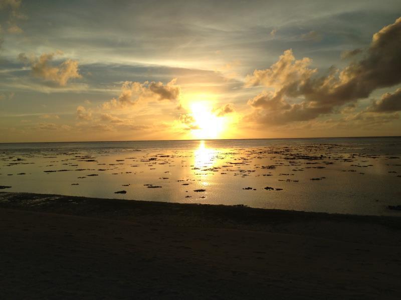 Etu Moana Boutique Beach Villas - Adults Only Arutanga Bagian luar foto